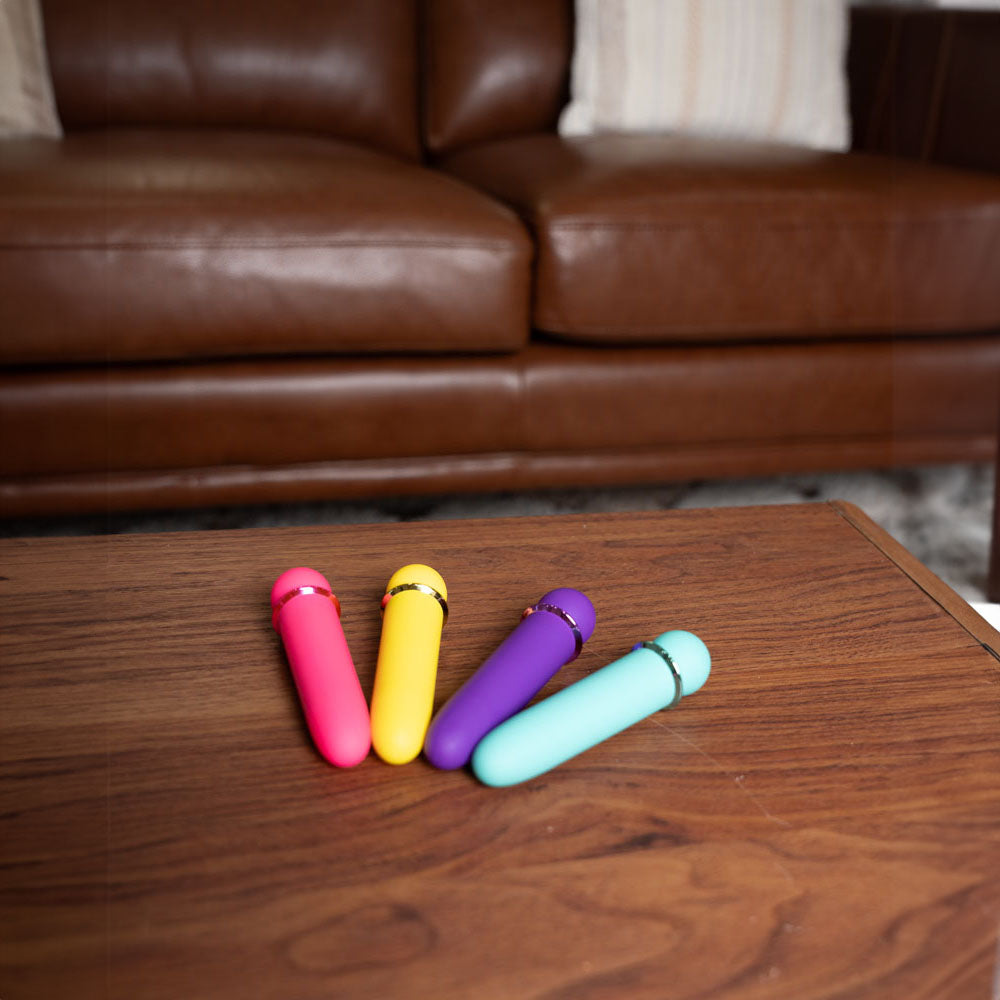 Maia JAGUAR Display - Rechargeable Bullets - Display of 4 Colours x 3 each with Tester