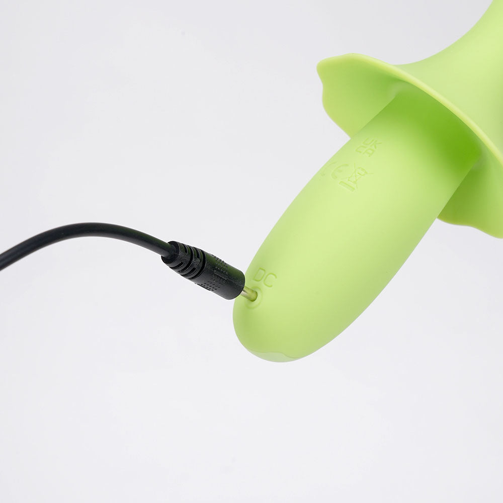 Maia SIENNA - - 15.2 cm USB Rechargeable Fluttering Bullet