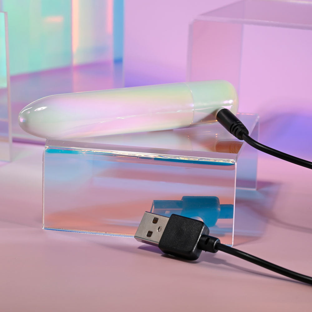 Evolved EASY DOES IT - Pearlescent 10 cm USB Rechargeable Bullet
