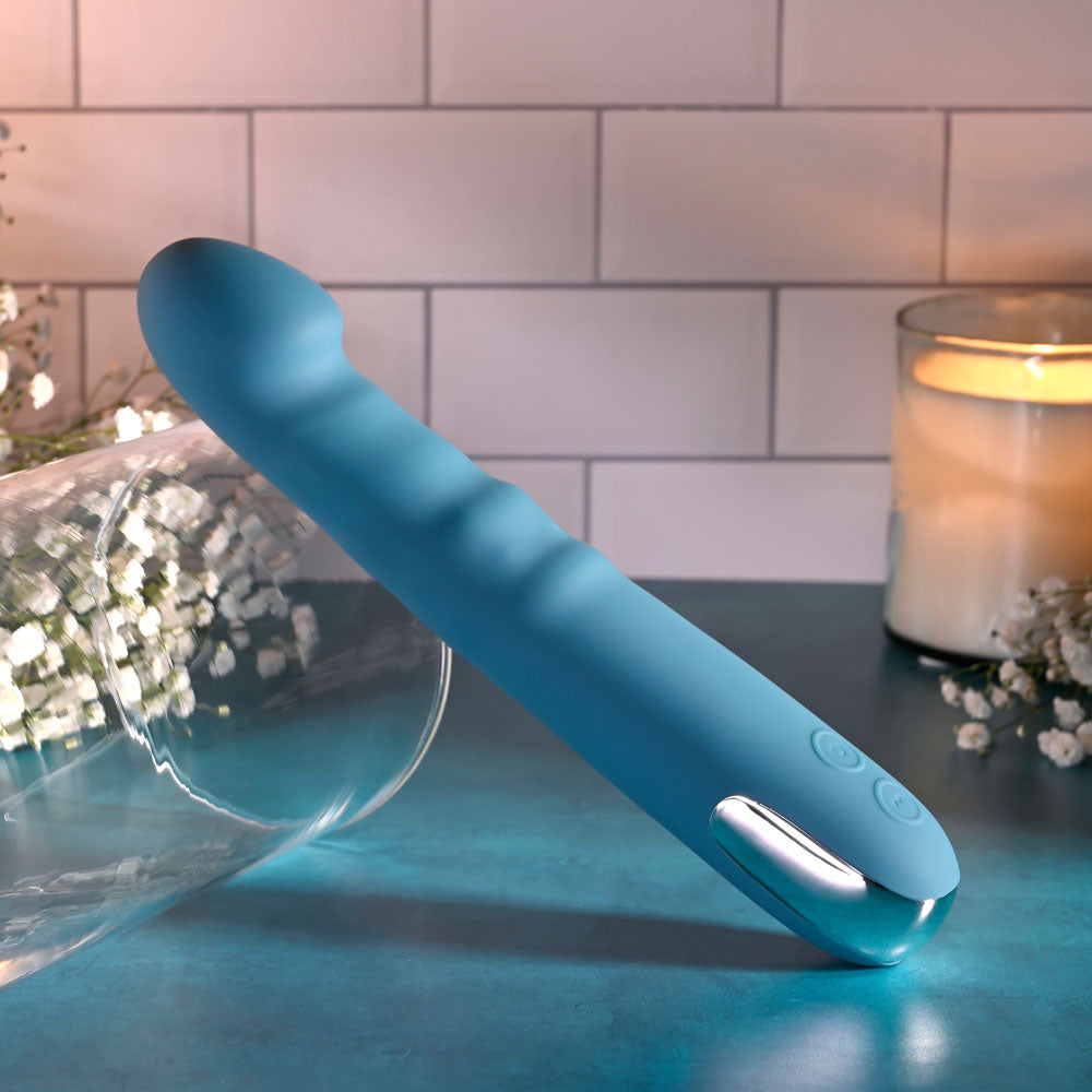 Evolved QUEEN OF ALL TRADES - 22.6 cm USB Rechargeable Thrusting & Rotating Vibrator