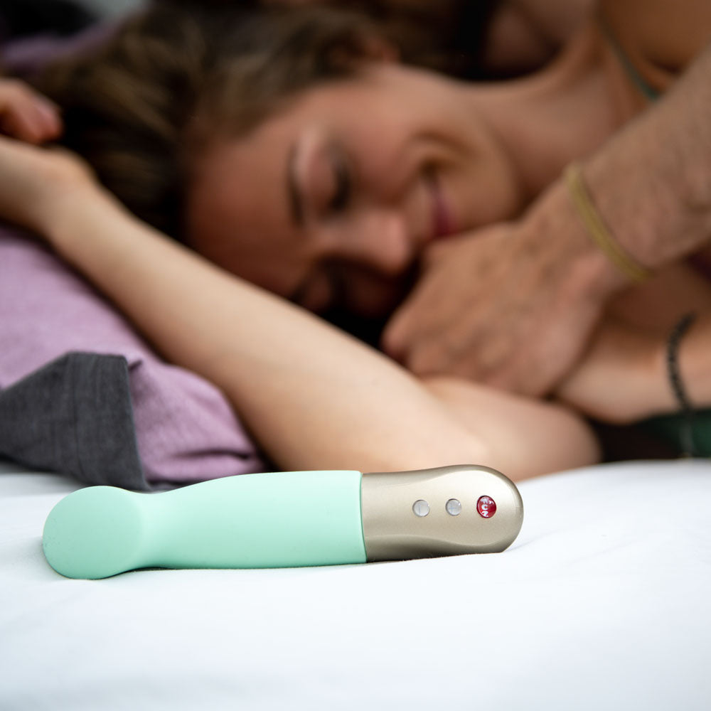 Fun Factory SUNDAZE pistachio - Pistachio 17.5 cm USB Rechargeable Thrusting Vibrator