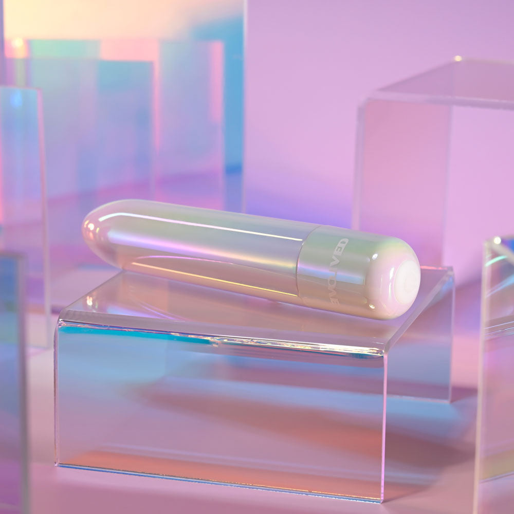 Evolved EASY DOES IT - Pearlescent  10 cm USB Rechargeable Bullet
