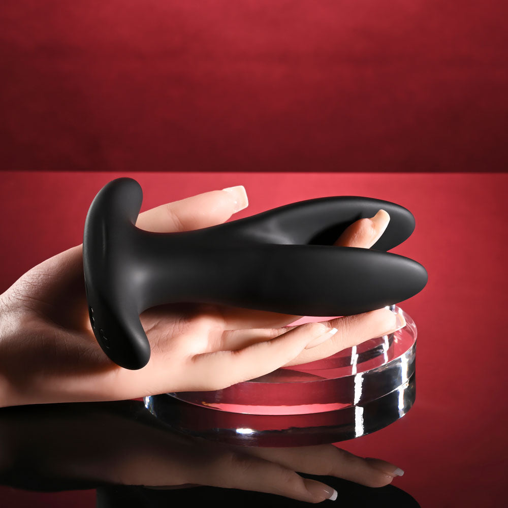 Gender X SPREAD THE LOVE -  USB Rechargeable Stretching Anal Plug with Wireless Remote